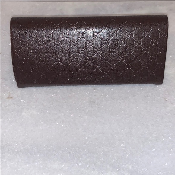 Gucci Case - Picture 2 of 4